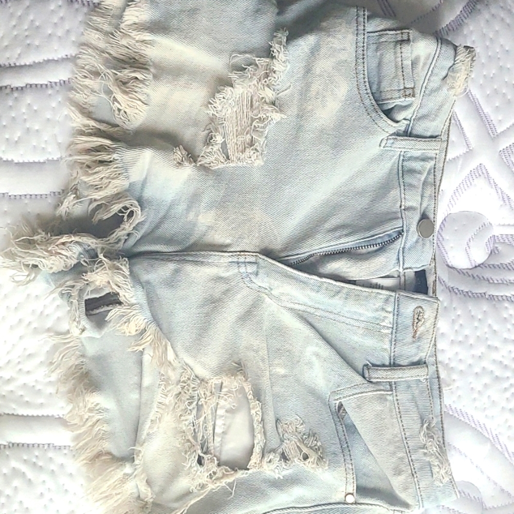 Ripped Shorts